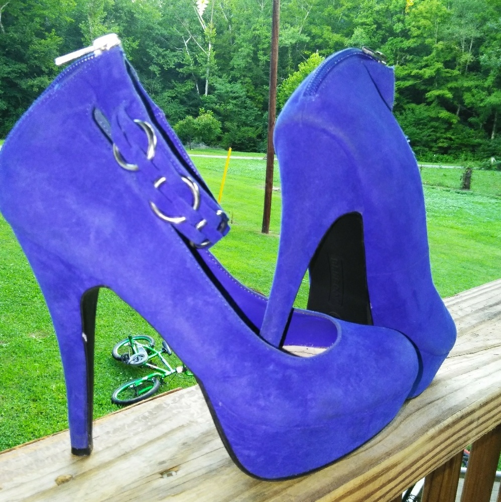🦄Royal blue sky high heels